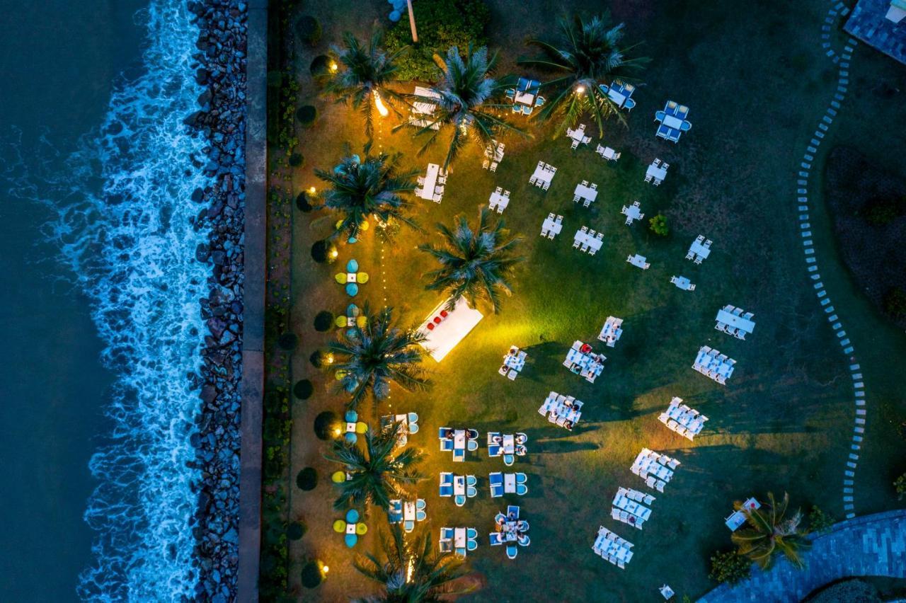 Flc Luxury Hotel Samson Sam Son Exterior photo